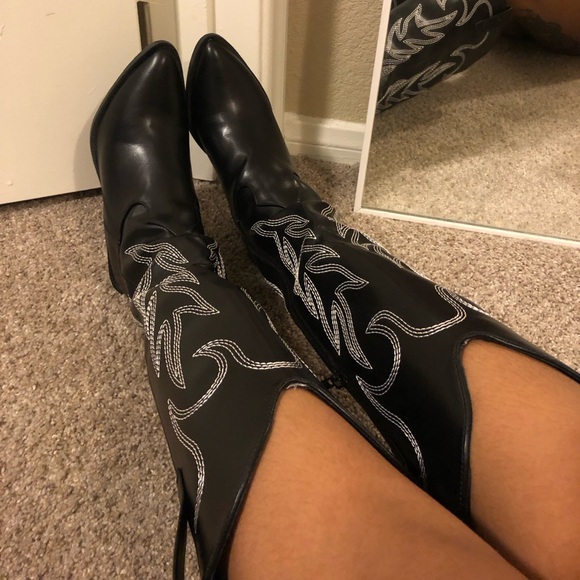 Brand new cowgirl boots, super cute in size 6 - Picture 3 of 3